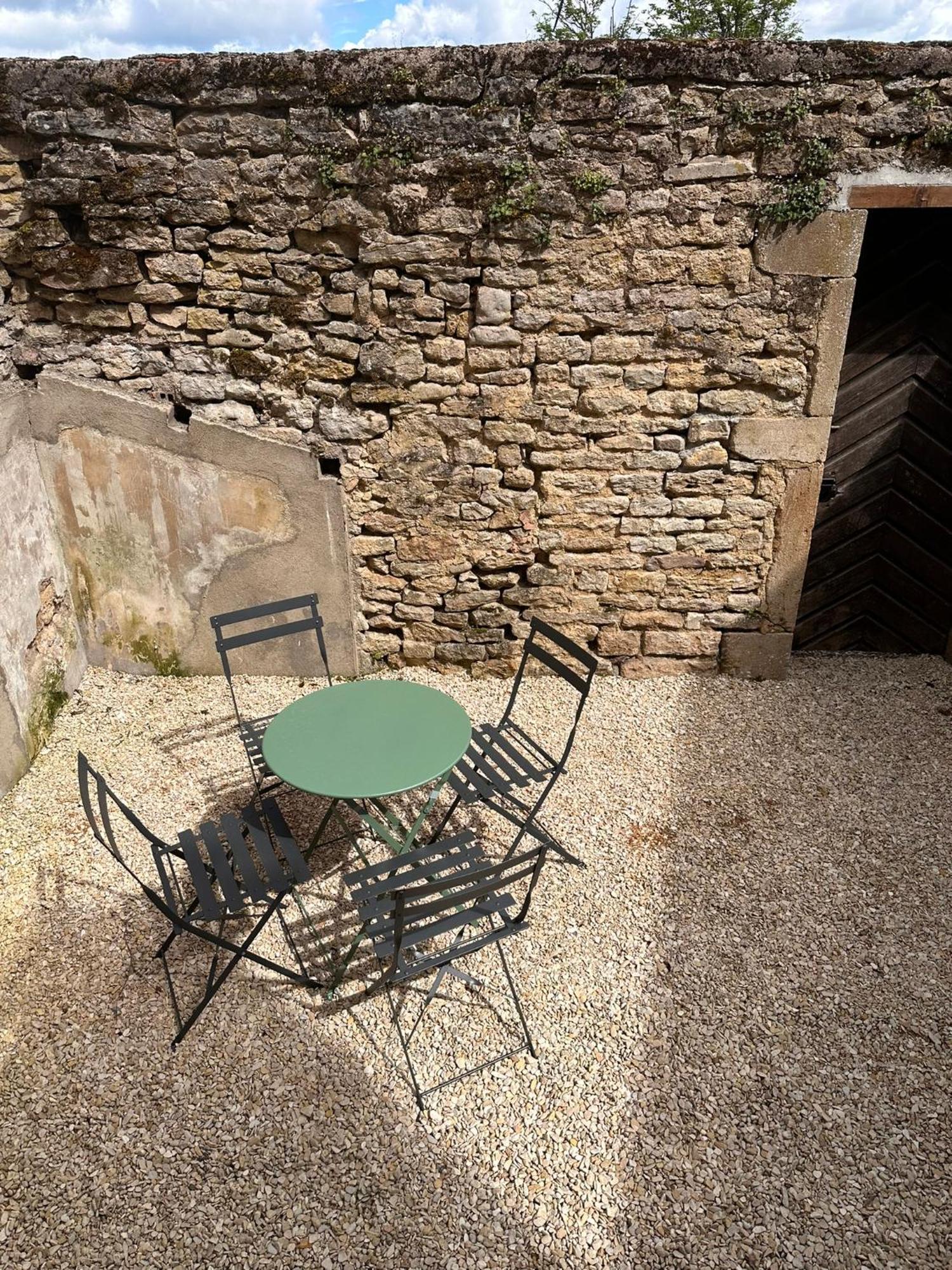 Les Remparts Apartment Langres Luaran gambar